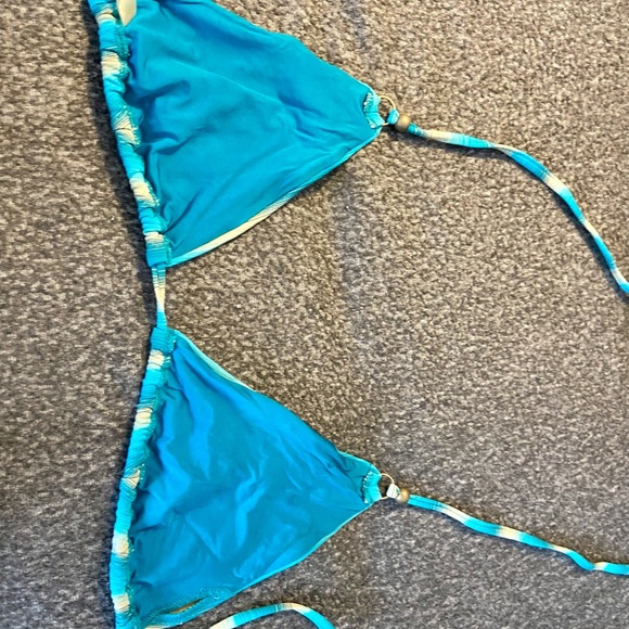 Vitamin A reversible turquoise and gold bikini - Picture 4 of 5